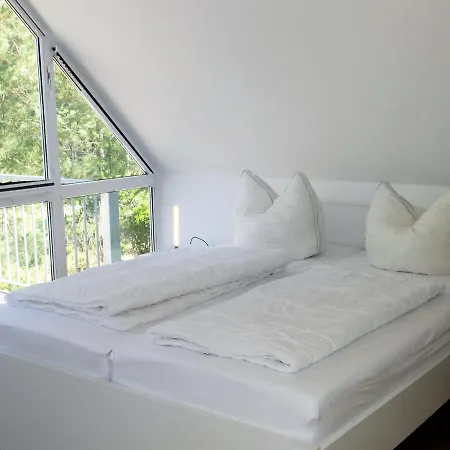 Haus Hinter Den Duenen App 6 Dg 2 Prerow